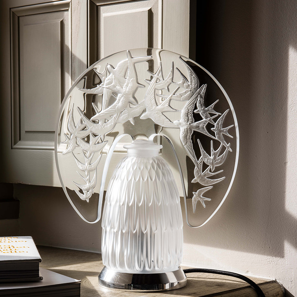 Swallows lamp