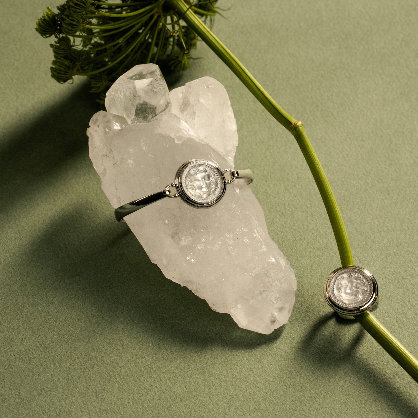 Aréthuse Round Ring