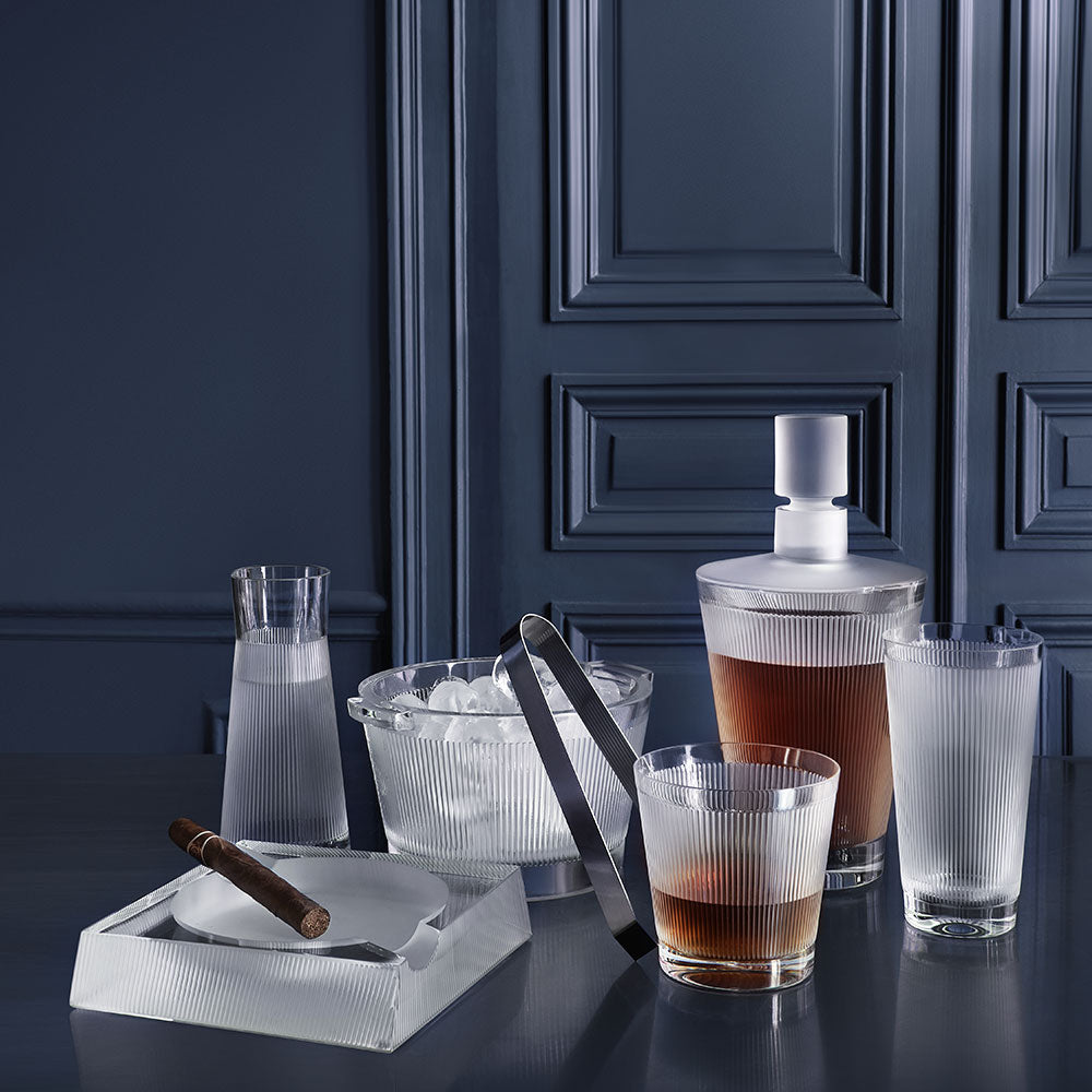 Wingen water jug